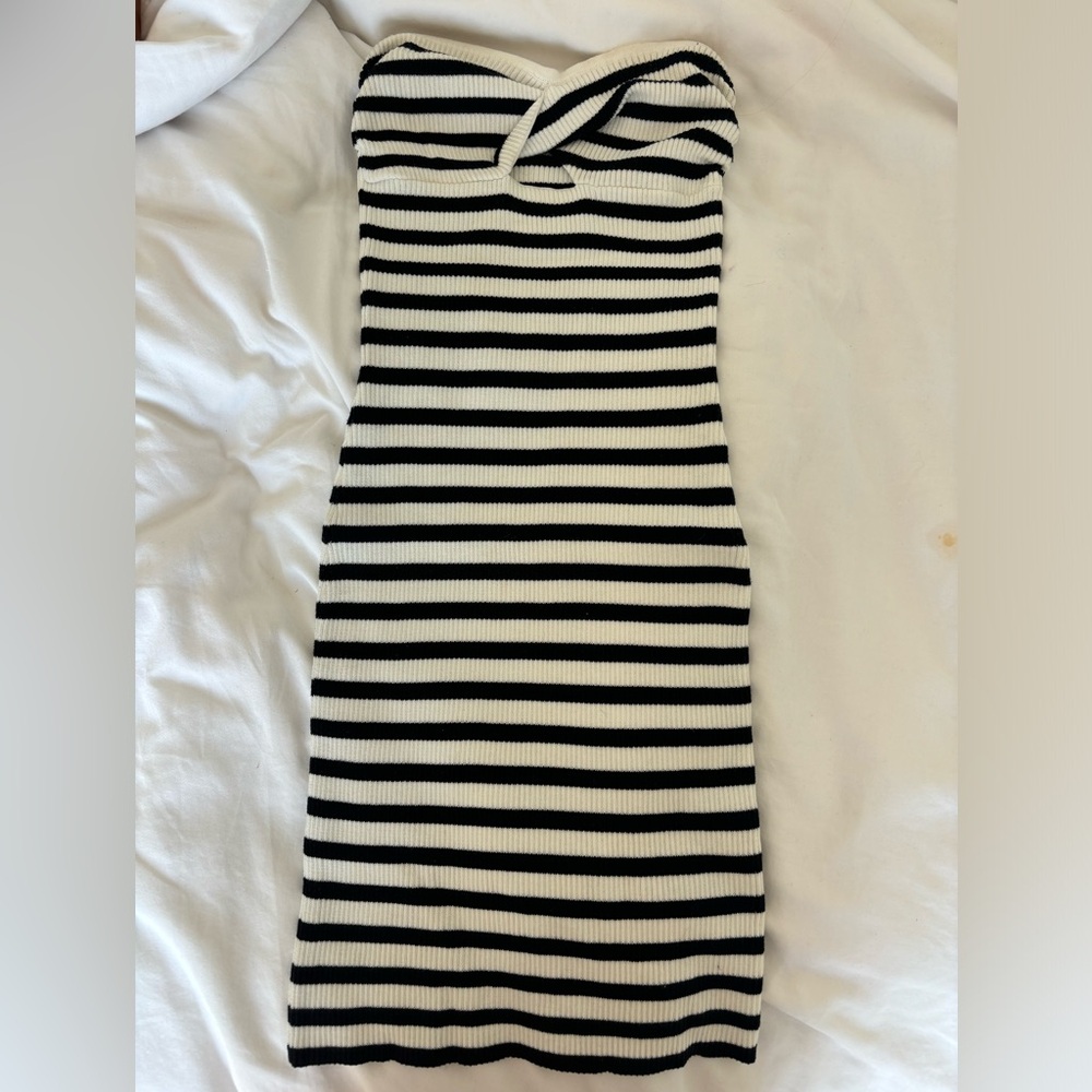 H&M Divided Monochrome Striped Knit Dress